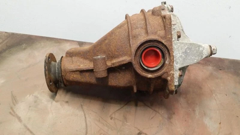 2004-2013 年丰田 Highlander 后轴差速器托架组件原始设备制造商 — 第 1/4 张图片