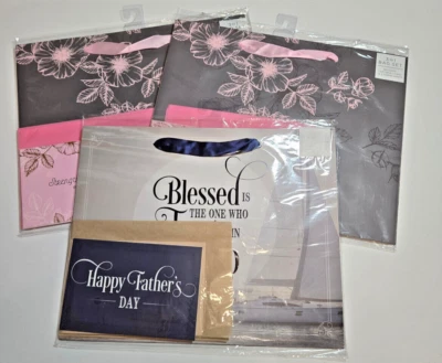 NOVOS Presentes de Arte Cristã 3 em 1 Conjuntos de Sacolas de Presente com Tecidos e Cartões - LOTE DE 3 CONJUNTOS - Imagem 1 de 4