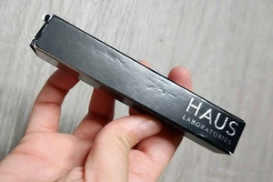 CASA LABORATORIES por Lady Gaga: LE RIOT BRILLO DE LABIOS Scream Joanne - Imagen 1 de 4