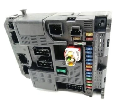 Peugeot 307 9636760580F BSIG0X-00 Fuse Box - Image 1 of 2