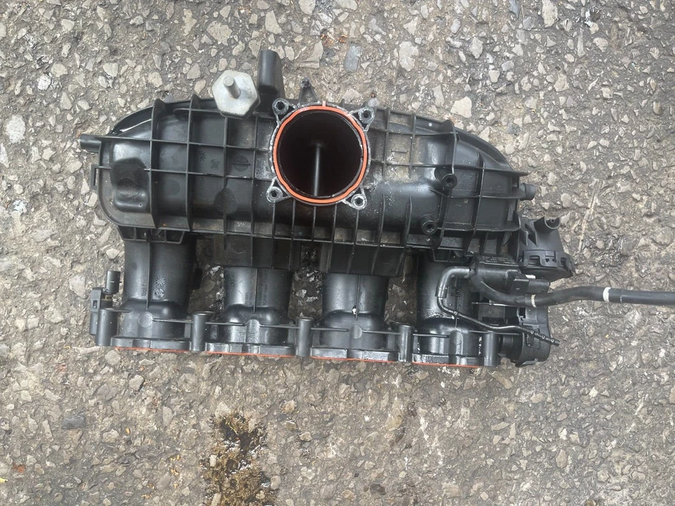 2013-2016 VOLKSWAGEN GOLF R MK7 7.5 2.0 PETROL CJX INLET MAINFOLD 06L133201 - Image 1 of 3