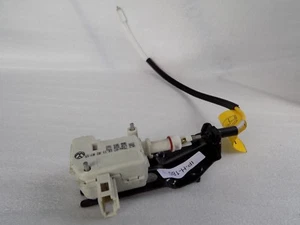 1999-2008 AUDI TT MK1 FUEL DOOR RELEASE ACTUATOR MOTOR OEM 3B0959782 - Picture 1 of 8