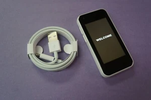 SOYE, XS11 Unlocked DUAL Phone 8GB Android Mobile WHITE FREE SHIPPING - Picture 1 of 2