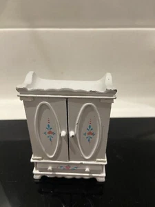 Vintage Dolls House Furniture Mattel Littles Hong Kong Metal WARDROBE 1980's - Picture 1 of 3
