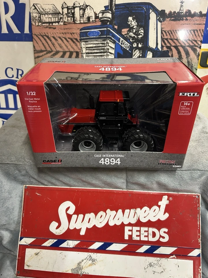 1/32 CASE IH 4894 4 Wheel-drive ERTL Prestige Collection - Image 1 of 2