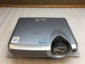 Proyector Portátil Hitachi CP-S210 Multimedia 3LCD HD 420 Horas de Lámpara - Imagen 1 de 9