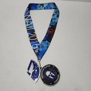 2016 Spartan Race Finisher Hawaii Super Medal & Wedge MEDAL HAS DAMAGE - Picture 1 of 9