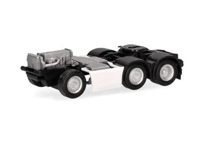 HERPA - IVECO S-WAY telaio 6x2 - 2 pezzi da assemblare - 1/87 - HER086011 - Immagine 1 di 3