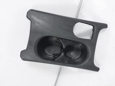 Portavasos central Mercedes-Benz Cla250 2014-2020 176-680-02-10-9H68 Foto 1 de 4