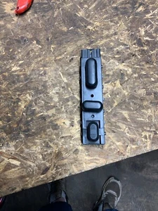 07-14 Ford Expedition Front Left Driver's Seat Switch Assembly 9L3T-14B709-FAW - Bild 1 von 3