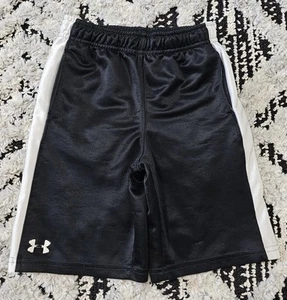 Under Armour Boys Black w/White Accent Mesh Shorts Size Small - Picture 1 of 6