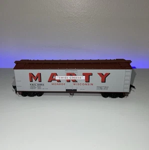 Accurail WRX 11954 “Marty Swiss Cheese” 40′ Wood Reefer - Picture 1 of 4