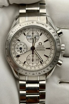 Omega Speedmaster Day-Date Calendar Chronograph 40mm 3221.30.00 - Image 1 of 4