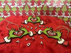 Ornamento Natalizio Cuore Mani Grinch Dipinto a Mano ~ Personalizzato - Foto 1 di 3