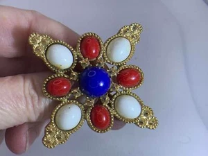 Patriotic Maltese Cross SARAH COVENTRY Vintage Gold Pin Brooch V-3798* - Picture 1 of 4