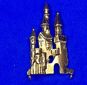 Tower Castle Magical Fantasy Pricess Gold Color Brooch Pin - Picture 1 of 12