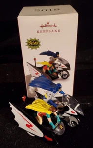Batman: 1966 Batcycle motocicleta - 2018 sello recuerdo adorno QXI3056 - Imagen 1 de 6