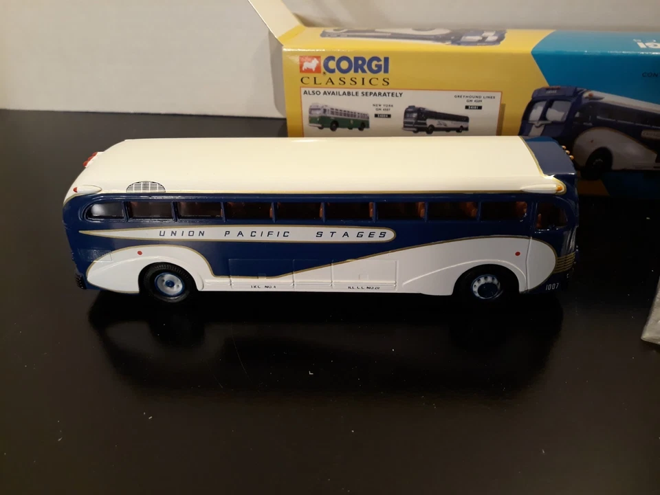 Corgi Union Pacific Limited Edition Yellow Coach 743 Die-Cast - In Box - Image 1 of 4