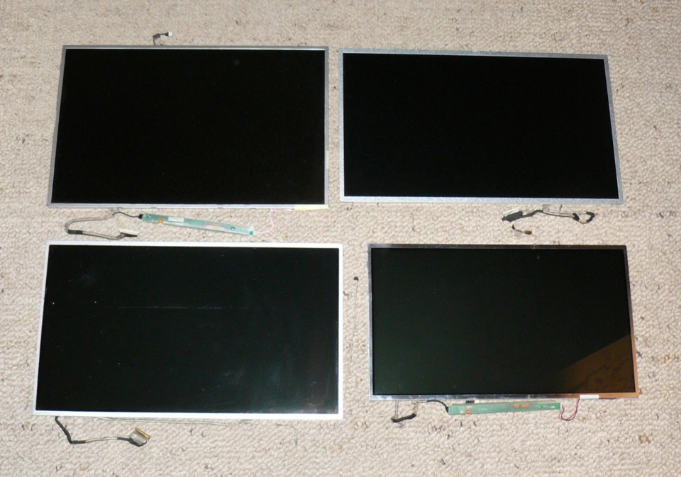 Konvolut 4x LCD Notebook Laptop Display 17,3" LG AU Optronics als Ersatzteile - Bild 1 von 1