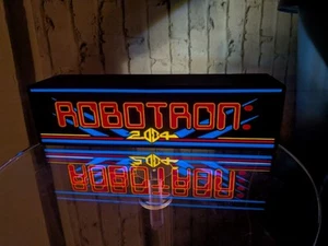 Robotron 3D gedrucktes LED Leuchtschild 9" Retro Arcade Dekor Lampe Handarbeit - Bild 1 von 3