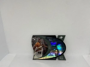 1997 UPPER DECK SPX-SHAWN KEMP-SPX42-BASKETBALL CARD IN SOFT SLEEVE - Picture 1 of 2