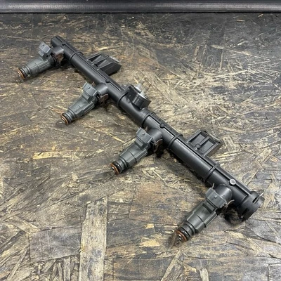 Hyundai Genesis 2010-2012 cupé 2.0T 2.0 Turbo carril inyector de combustible OEM USADO Foto 1 de 4