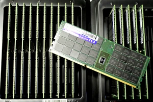 4x Adata ADDL1333Y32G9-BHYM ECC DDR3L 1333 (9)L 32G x72 B ADP 240p 1024x4 1.5 - Picture 1 of 6