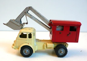 CIJ TRACTEUR ROUTIER RENAULT MÉTAL ANNÉES 60 BON ÉTAT - Imagen 1 de 7