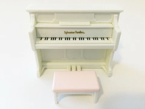 Sylvanian Families Toy Piano Cover
