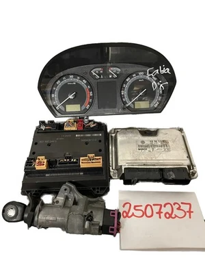Original SKODA Fabia 6Y Steuergerät Diesel Set 038906019NE - Bild 1 von 4