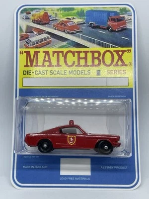 Matchbox Lesney Phantom #8 personalizado Ford Mustang Fire Chief Car en paquete blister Foto 1 de 4