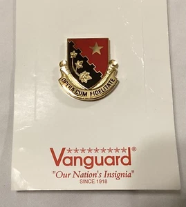 GMC OPERA CUM FIDELITATE OLD CAPITOL GUARD BATTALION INSIGNIA PIN - Picture 1 of 5