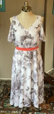 Dress barn Beautiful floral gray cold should dress women’s size 14 - Image 1 of 4