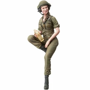 SOL Modelo 225 - 1/16 Figura/Kit - IDF Tanque Femenino Figura 1 - Nuevo - Imagen 1 de 1