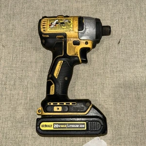 DeWalt DCF886 20V MAX Brushless Impact Driver - Used, Functional, With Battery - Picture 1 of 6