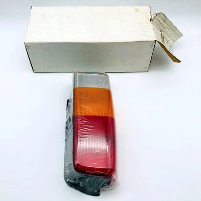 Задний фонарь Crown 4897399AA новый из старых запасов для 97–01 Jeep Cherokee XJ - Изображение 1 из 4
