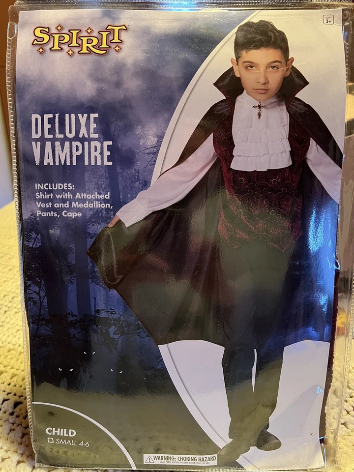 DISFRAZ DE VAMPIRO DE LUJO NIÑO TALLA S (4-6) NUEVO CON ETIQUETAS por SPIRIT/Capa/Chaleco/Medallón  Foto 1 de 4