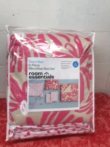 New Room Essentials Dorm Bed 5-Piece Set, White And Pink, Twin XL - Picture 1 of 5