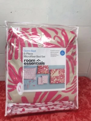 Nuevo juego de cama dormitorio Room Essentials de 5 piezas, blanco y rosa, doble XL Foto 1 de 4