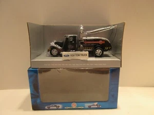 Tin Toys Metallic Team Platinum Series 1934 Ford Tow Truck Towing Service - Picture 1 of 7