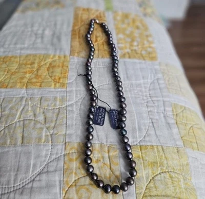 18" Inch Long Genuine ROUND 5-6mm Black Pearl Necklace Cultured Freshwater  - Image 1 of 4