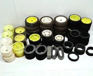 Viel Vintage RC Auto Reifen und Felgen - Team Yokomo Japan Spielzeug Modell - Bild 1 von 19