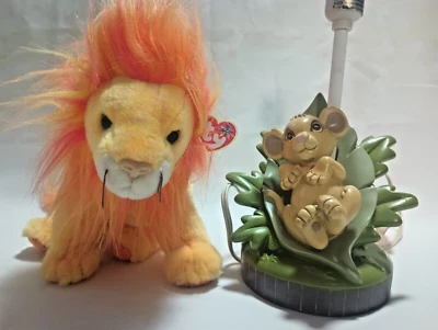 Base de lámpara Disney Rey León 'Simba' con 2000 TY Original Beanie Buddy 'Bushy' Foto 1 de 4