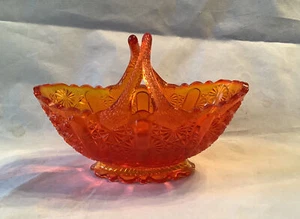 Fenton Glass Split Twig Handle Daisy And Button Pattern Basket￼ Amberina Base￼ - Picture 1 of 7