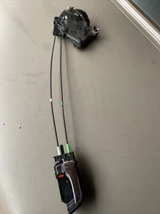 2008 Toyota Prius RIGHT FRONT Passenge Side Door Lock Latch Actuator OEM 08 Chea - Picture 1 of 4