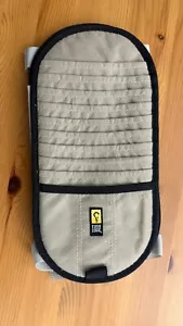 Case Logic AV-20 Double CD Visor -20 Capacity/Nylon/Gray - Picture 1 of 3