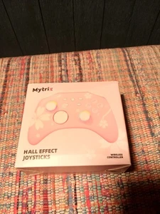 Mytrix• Hall Effect Joystick - Wireless Controller - Picture 1 of 6