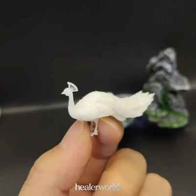 2 peças miniaturas de animais de zoológico sem cor escala de pavão mesa de areia paisagem - Imagem 1 de 4