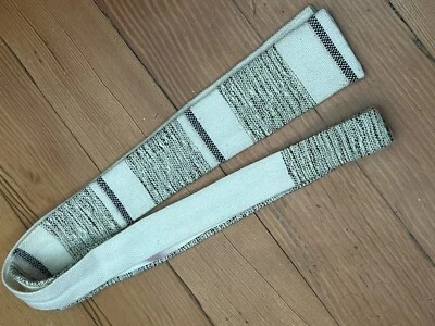 Corbata de cuello beige con extremo cuadrado vintage estilo Cavalier of Louisville para hombre  Foto 1 de 4