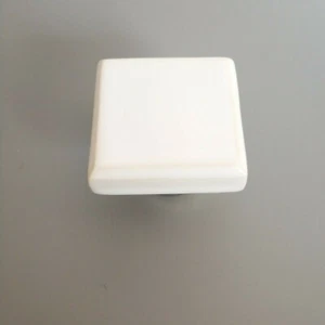 Möbelgriffe Möbelknöpfe Porzellan Möbelknauf Schrank Griff Knopf Weiss Quadrat - Bild 1 von 2